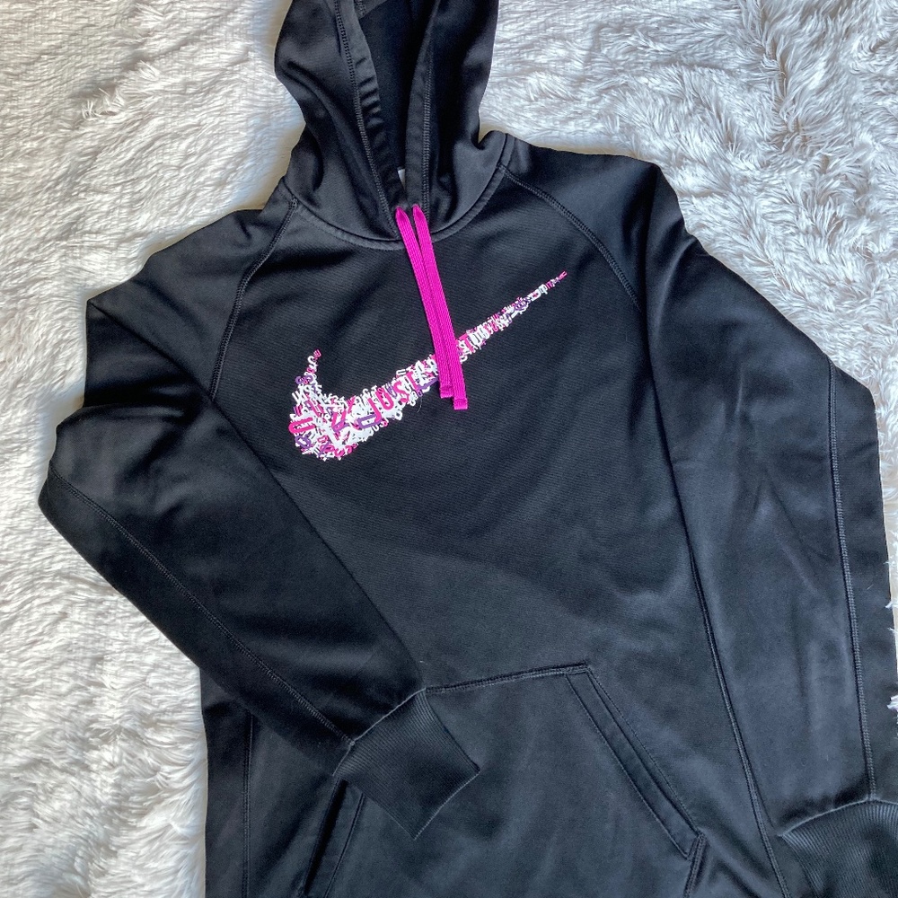 Women’s Nike Therma Fit Hoodie Size Small